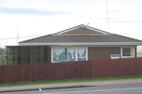 Photo of property in 297b Don Buck Road, Massey, Auckland, 0614