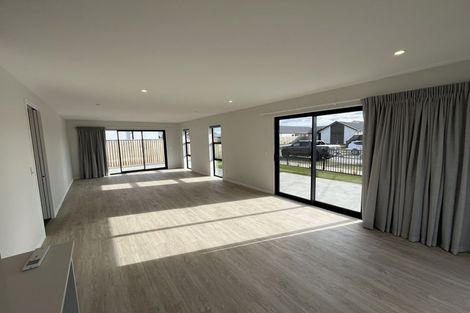 Photo of property in 58 Whitburn Avenue, Halswell, Christchurch, 8025