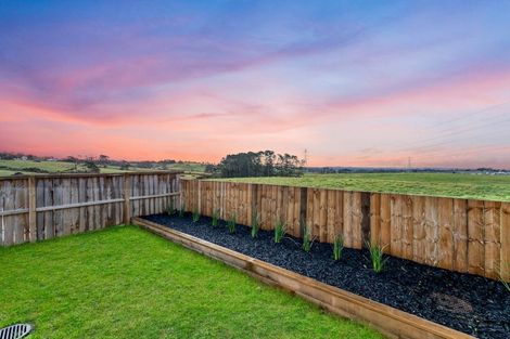 Photo of property in 74 Puwha Street, Massey, Auckland, 0614