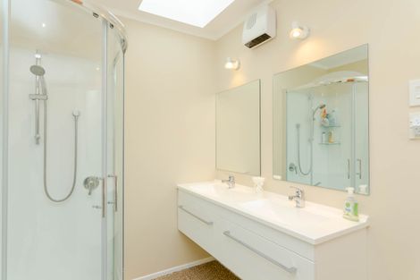 Photo of property in 62 Reading Street, Greytown, 5712