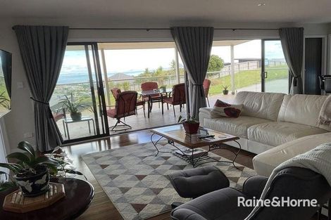 Photo of property in 18 Freyja Crescent, Coopers Beach, 0420