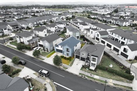 Photo of property in 5 Wairepo Street, Takanini, 2112