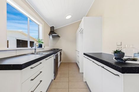 Photo of property in 96 Randolph Street, Woolston, Christchurch, 8062