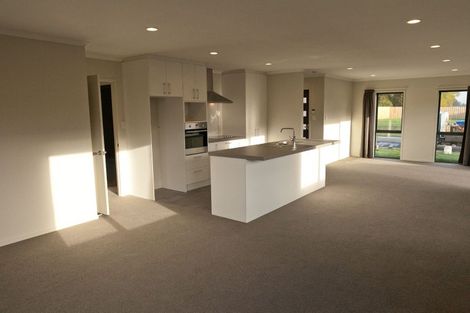 Photo of property in 32 Burford Way, Rolleston, 7615