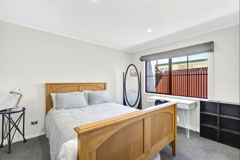 Photo of property in 2 Ray Street, Cromwell, 9310