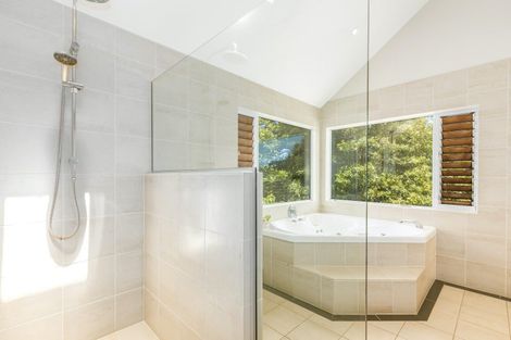 Photo of property in 283 Ngarara Road, Waikanae, 5391