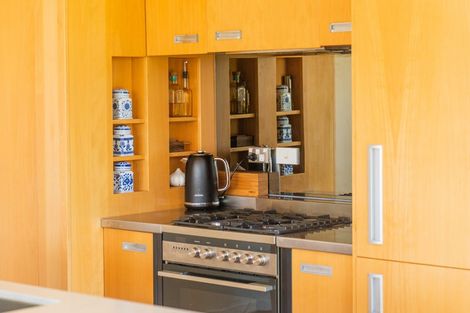 Photo of property in 18 Pine Grove, Tairua, 3508