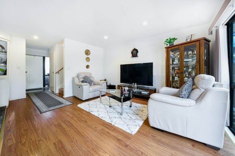 Photo of property in Casa Bella, 8/427 Albany Highway, Albany, Auckland, 0632
