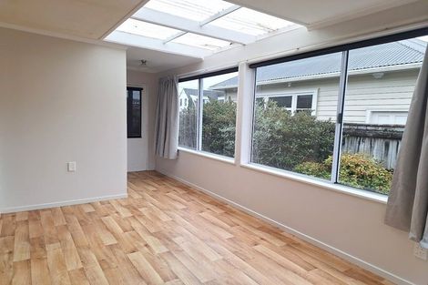 Photo of property in 31 Heretaunga Square, Silverstream, Upper Hutt, 5019