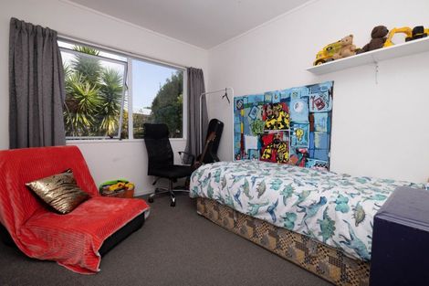 Photo of property in 11b Lyn Grove, Papamoa Beach, Papamoa, 3118