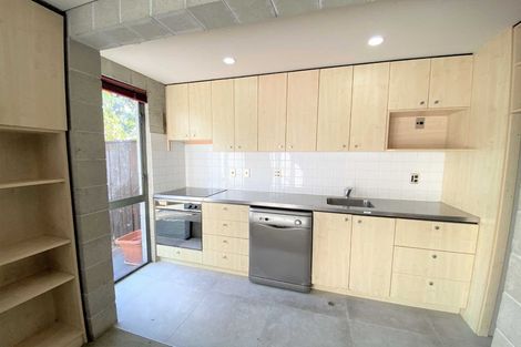 Photo of property in 4/868 Colombo Street, Christchurch Central, Christchurch, 8013