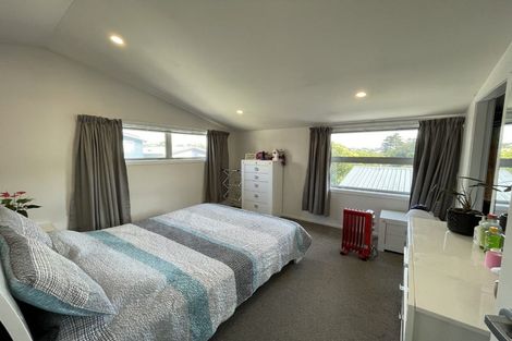 Photo of property in 61u2 Black Rock Road, Newlands, Wellington, 6037