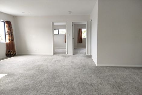 Photo of property in 12 Han Court, Glen Eden, Auckland, 0602