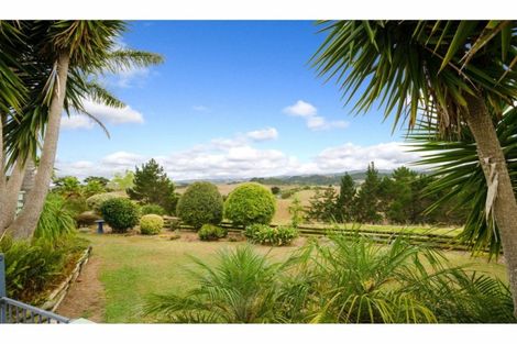 Photo of property in 535 Peak Road, Helensville, 0875
