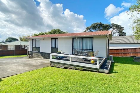Photo of property in 3 Lynwood Road, New Lynn, Auckland, 0600