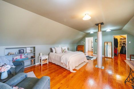 Photo of property in 6 Edwards Street, Kimbolton, Feilding, 4777