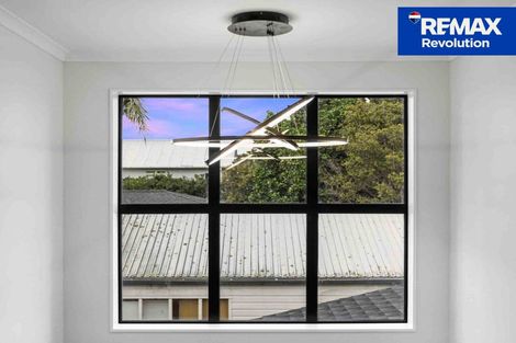 Photo of property in 21a Blanes Road, Weymouth, Auckland, 2103