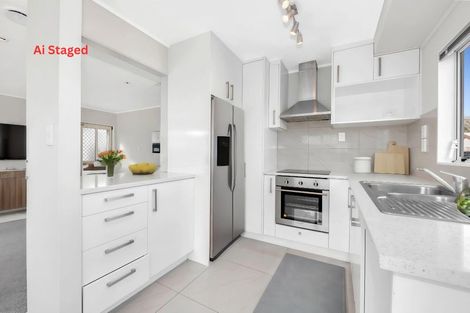 Photo of property in 2/39 Templeton Place, Clendon Park, Auckland, 2103