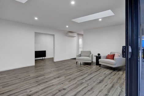 Photo of property in 74 Turuturu Road, Hawera, 4674