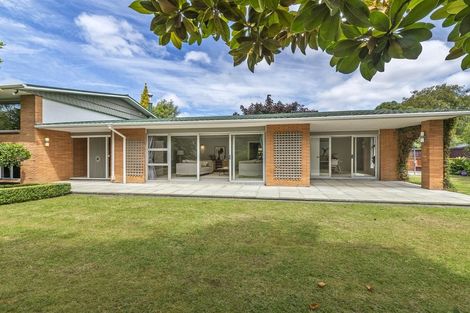 Photo of property in 39 Highfield Place, Avonhead, Christchurch, 8042