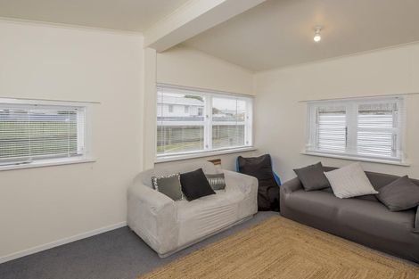 Photo of property in 3 Vincent Drive, Levin, 5510