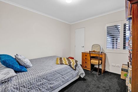 Photo of property in 5 Marlin Terrace, Bell Block, New Plymouth, 4312
