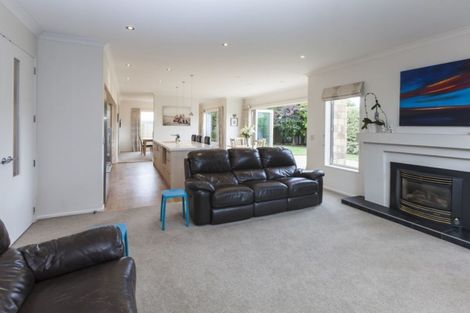Photo of property in 47 Ruahine Place, Parklands, Christchurch, 8083