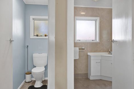 Photo of property in 53 Broadway, Stratford, 4332