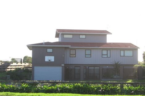 Photo of property in 23 Field Way, Waikanae Beach, Waikanae, 5036