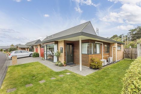 Photo of property in Redwood Village, 20/42 Main Road, Tawa, Wellington, 5028
