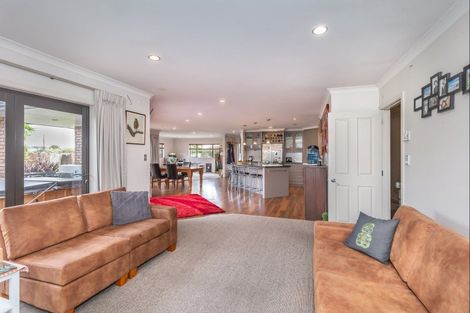 Photo of property in 177 Queen Street West, Levin, 5510