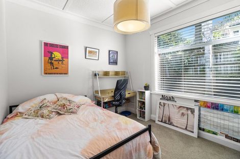 Photo of property in 30 Nobs Line, Strandon, New Plymouth, 4312