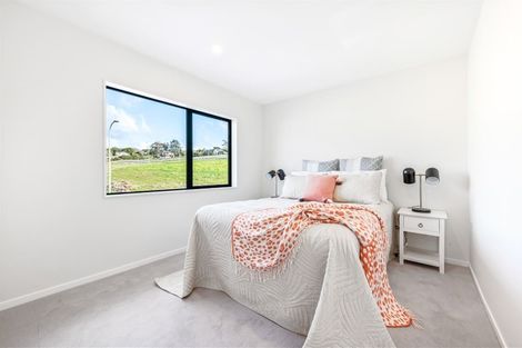 Photo of property in 1 Aklander Rise, Flat Bush, Auckland, 2019