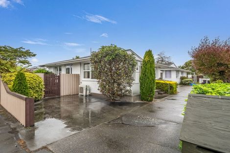Photo of property in 1/17 Lake Terrace Road, Burwood, Christchurch, 8061
