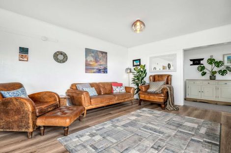 Photo of property in 49 Harbour Road, Ohope, 3121