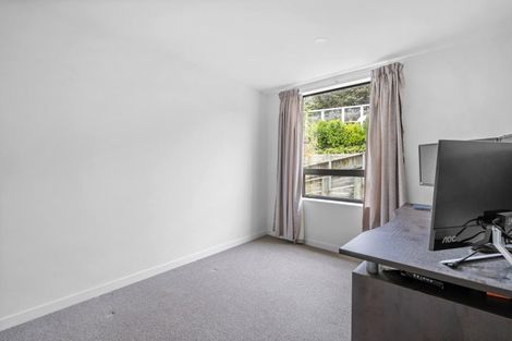 Photo of property in 7u2 Handyside Street, Tawa, Wellington, 5028