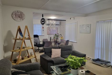 Photo of property in 6a Dennis Road, Papatoetoe, Auckland, 2025