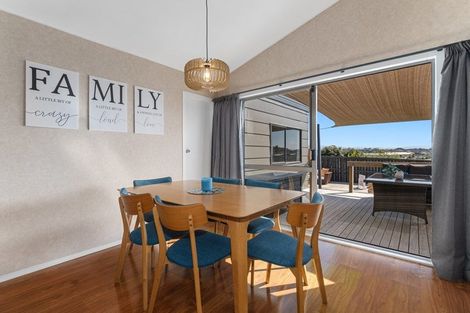 Photo of property in 13 Nicolas Place, Judea, Tauranga, 3110