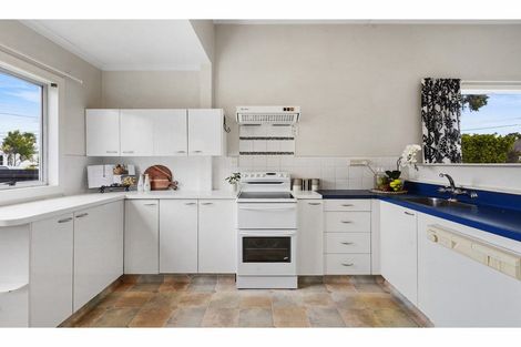 Photo of property in 13 Dampier Street, Woolston, Christchurch, 8023