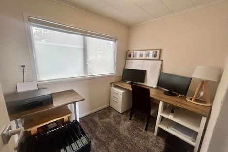 Photo of property in 18 Arawhata Road, Paraparaumu, 5032