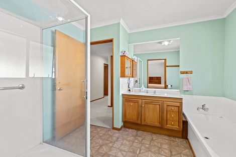Photo of property in 33 Karina Crescent, Redwoodtown, Blenheim, 7201
