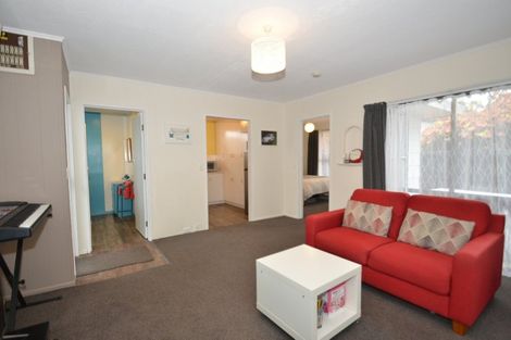 Photo of property in 33 Seymour Street, Hornby, Christchurch, 8042