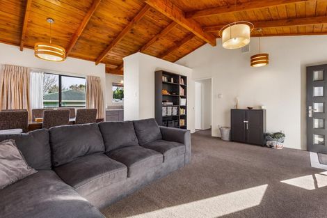Photo of property in 29 Tirimoana Road, Te Atatu South, Auckland, 0602
