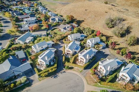 Photo of property in 9 Meadowbrook Place, Wanaka, 9305