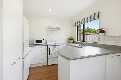 Photo of property in Redwood Village, 20/42 Main Road, Tawa, Wellington, 5028