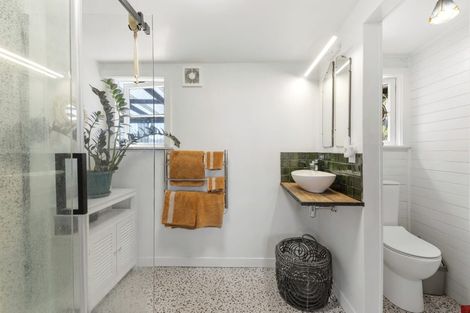 Photo of property in 143 Rangatira Drive, Mangakino, 3421