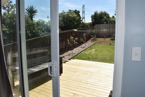 Photo of property in 9 Pomare Place, Spotswood, New Plymouth, 4310