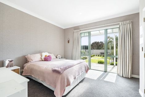 Photo of property in 484 Corbett Road, Lepperton, New Plymouth, 4373
