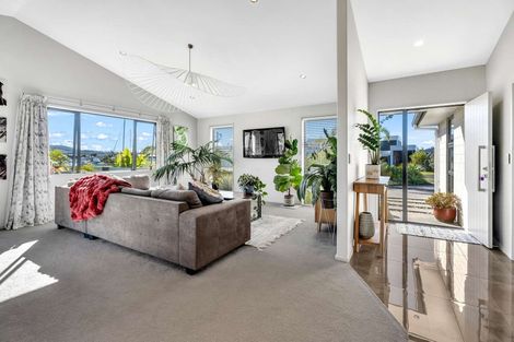 Photo of property in 19 Lady Jocelyn Place, Whitianga, 3510