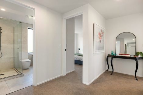 Photo of property in 23u3 Strowan Avenue, Fairfield, Hamilton, 3214